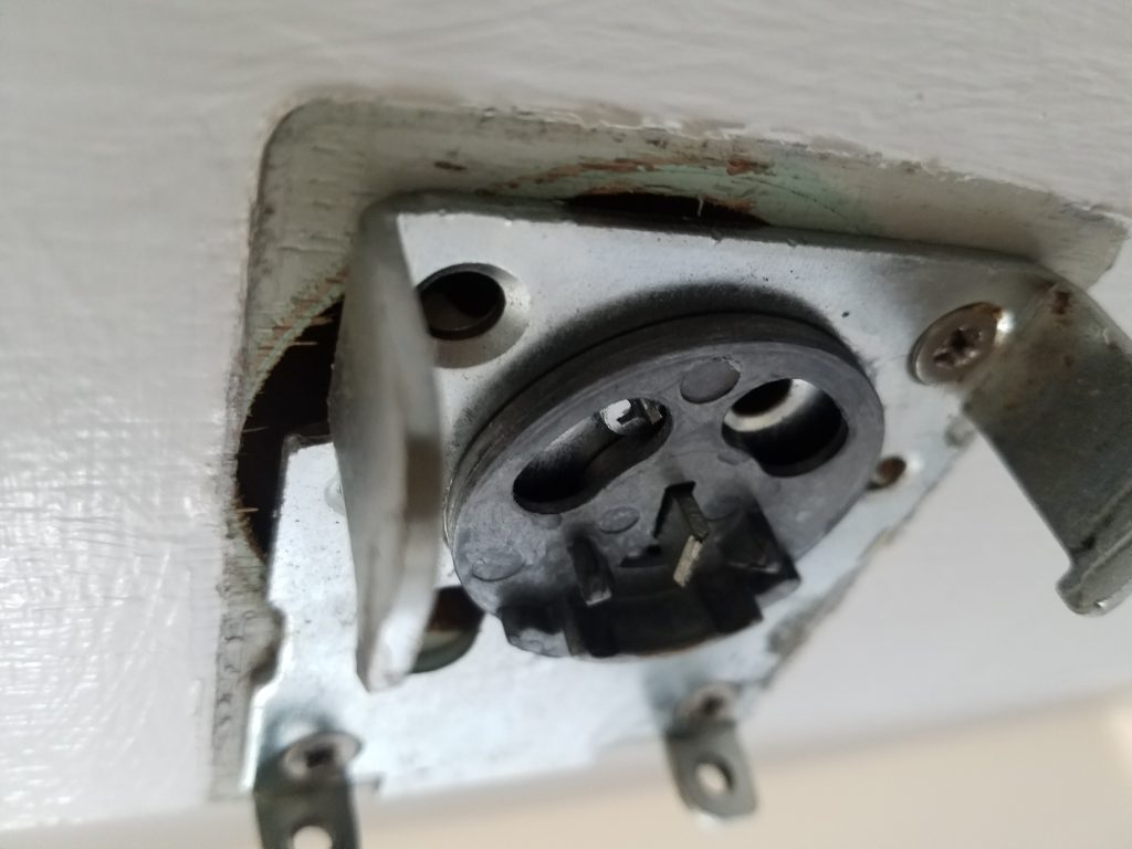 lockwood 001 installed on door inplace of deadbolt repair fix damage hole size