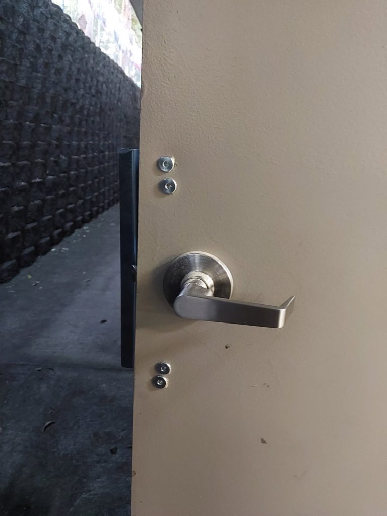 rear door extra security - Wentworthville Locksmith service - 24 Hour Locksmith Dr Lock